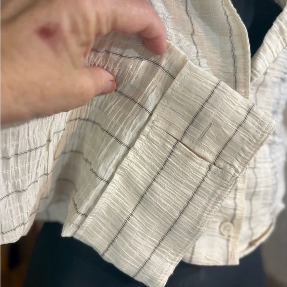 Zara women's cream striped crinkled blazer shirt top cropped medium - Picture 9 of 9